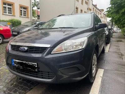 Gebraucht Ford Focus Ambiente 101 PS (74 kW) 2009 Grau Kombi