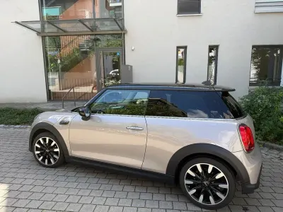 Gebraucht Mini Cooper Classic 136 PS (100 kW) 2023 Silber Kleinwagen