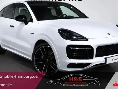 Gebraucht Porsche Cayenne E-Hybrid Coupe Platinum Edition 462 PS (339 kW) 2022 Weiß SUV