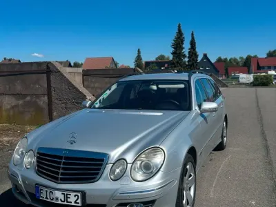 Gebraucht Mercedes E320 Avantgarde 224 PS (164 kW) 2007 Silber Kombi