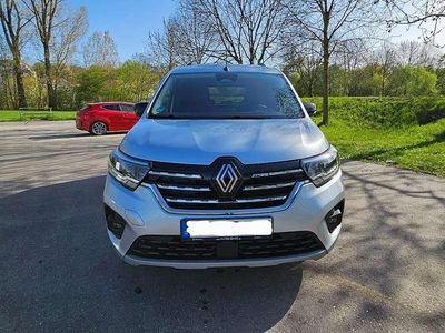 Gebraucht Renault Kangoo Techno 131 PS (96 kW) 2025 Silber Van / Kleinbus