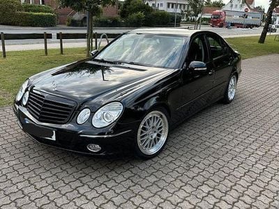 Gebraucht Mercedes E200 Elegance 184 PS (135 kW) 2007 Schwarz Limousine