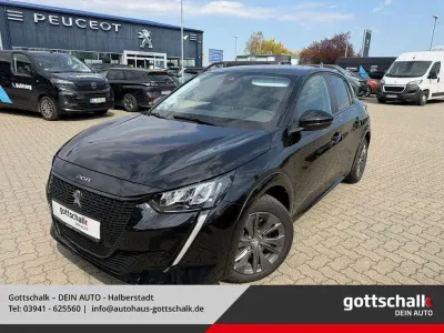 Gebraucht Peugeot 208 Active 100 kW (136 PS) 2022 Schwarz Kleinwagen
