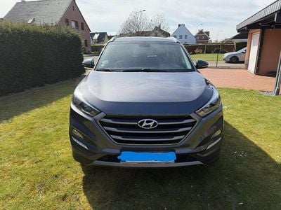 Usata Hyundai Tucson Intro Edition 132 CV (97 kW) 2015 Grigio SUV