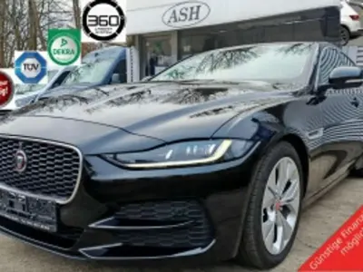 Używany Jaguar XE 204 KM (150 kW) 2021 Czarny Sedan/Limuzyna