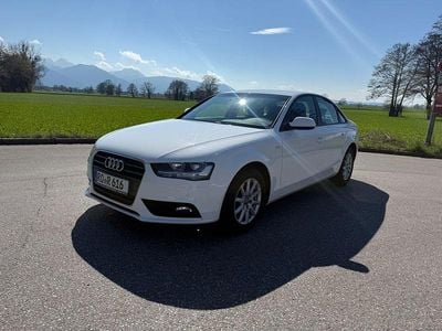 Second-hand Audi A4 Sport 143 CP (105 kW) 2012 Alb Berlinǎ