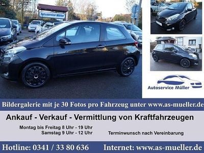 Gebraucht Toyota Yaris 99 PS (72 kW) 2012 Schwarz Kleinwagen