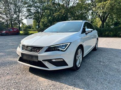 Weiß Gebraucht 2020 Seat Leon FR Kombi | 15.300 € (Guter Preis)