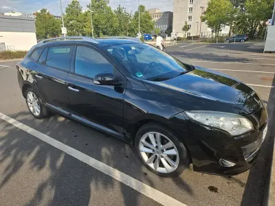 Gebraucht Renault Mégane III 140 PS (102 kW) 2009 Schwarz Limousine