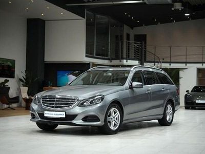 Gebraucht Mercedes E200 Elegance 184 PS (135 kW) 2014 Palladiumsilber  metalliclack Kombi