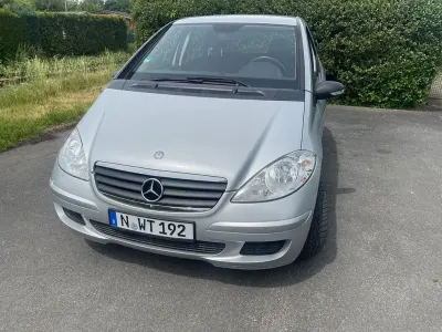 Gebraucht Mercedes A150 Classic 95 PS (69 kW) 2006 Silber Van / Kleinbus
