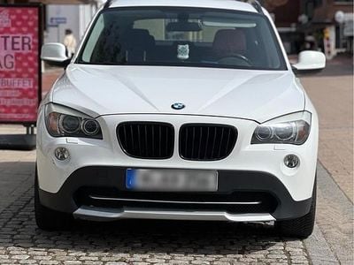 Begagnad BMW X1 143 HK (105 kW) 2011 Vit SUV