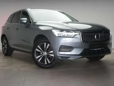 Gebraucht Volvo XC60 Momentum 190 PS (139 kW) 2020 Grau SUV