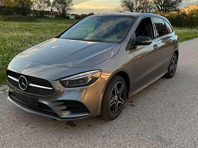 Gebraucht Mercedes B250 AMG line 160 PS (117 kW) 2022 Grau Van / Kleinbus