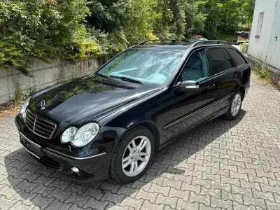 Gebraucht Mercedes C200 122 PS (89 kW) 2004 Schwarz Kombi
