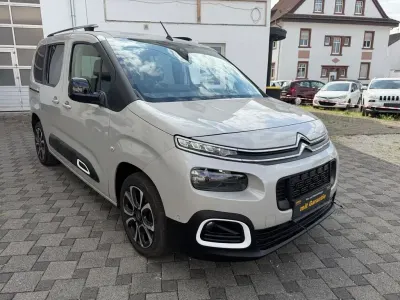 Gebraucht Citroën Berlingo Live 102 PS (75 kW) 2021 Braun Van / Kleinbus