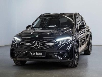 Gebraucht Mercedes GLC300 AMG 258 PS (189 kW) 2023 Metalliclack obsidianschwarz SUV