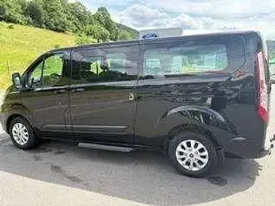 Gebraucht Ford Transit Custom Trend 170 PS (125 kW) 2018 Iridium schwarz Limousine