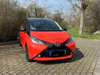 Gebraucht Toyota Aygo X-cite 69 PS (50 kW) 2014 Orange Kleinwagen