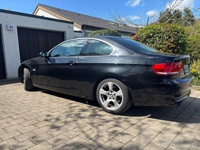 Gebraucht BMW 325 Sport Line 218 PS (160 kW) 2007 Schwarz Coupé
