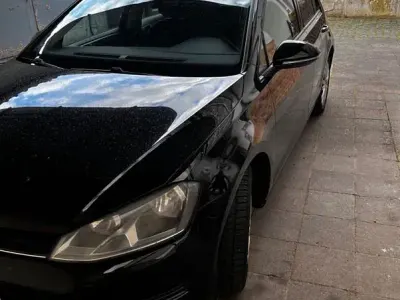 Gebraucht VW Golf VII Move 105 PS (77 kW) 2013 Schwarz Limousine