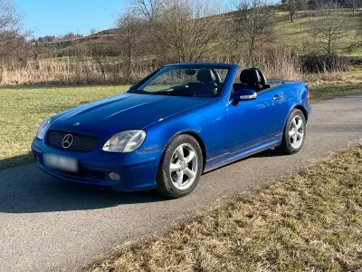 Gebraucht Mercedes SLK320 218 PS (160 kW) 2001 Blau Cabrio