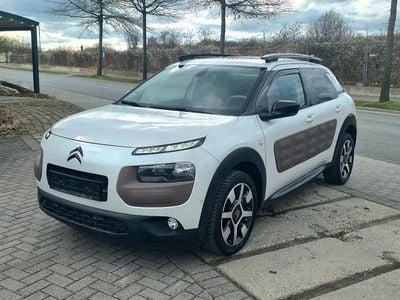 Gebraucht Citroën C4 Cactus Shine Edition 99 PS (72 kW) 2014 Weiß Kleinwagen