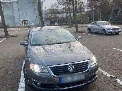 Gebraucht VW Passat 140 PS (102 kW) 2007 Grau Limousine