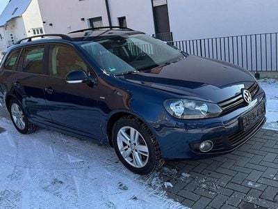 Gebraucht VW Golf VII Match 140 PS (102 kW) 2012 Blau Kombi