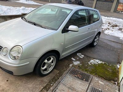 Gebraucht VW Polo 75 PS (55 kW) 2002 Silber Kleinwagen