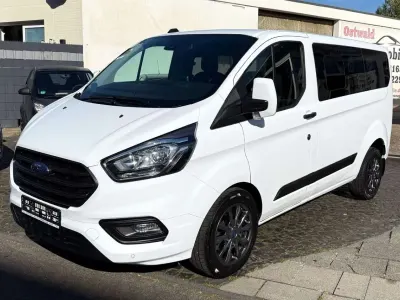 Usata Ford Transit Custom Trend 131 CV (96 kW) 2023 Bianco Station wagon
