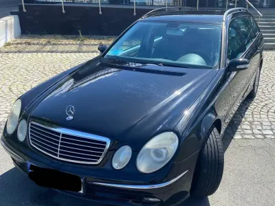 Używany Mercedes E320 Avantgarde 224 KM (164 kW) 2005 Czarny Kombi