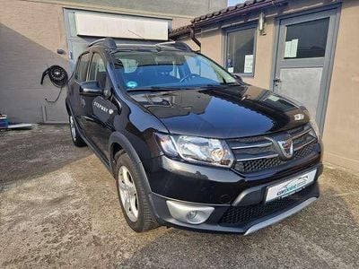 Gebraucht Dacia Sandero 90 PS (66 kW) 2016 Schwarz Limousine