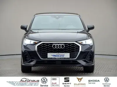 Gebraucht Audi Q3 Sportback Sport 150 PS (110 kW) 2022 Mythosschwarz (metallic) SUV