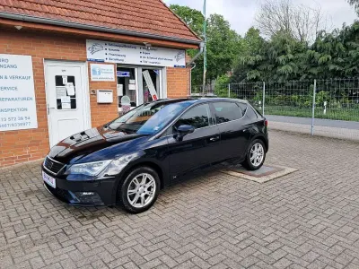 Używany Seat Leon XCELLENCE 150 KM (110 kW) 2017 Czarny Sedan/Limuzyna