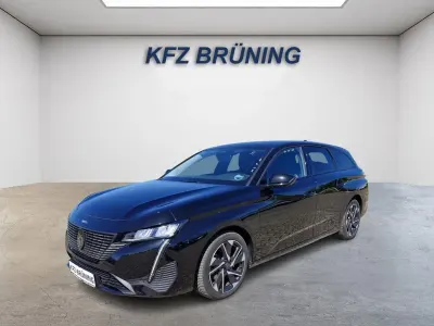 Gebraucht Peugeot 308 SW Allure 131 PS (96 kW) 2025 Perka nera schwarz metalli (metallic) Kombi