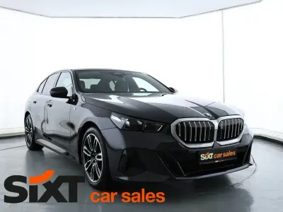 Gebraucht BMW 520 M Sport 208 PS (152 kW) 2025 Grau Limousine
