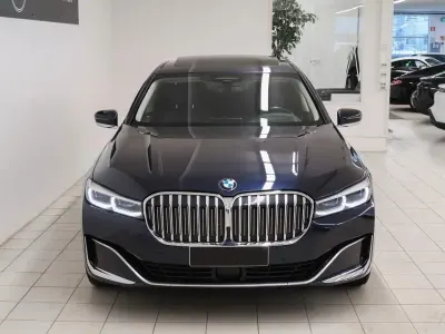 Gebraucht BMW 745e 394 PS (289 kW) 2020 Blau Limousine