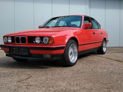 Gebraucht BMW 525 192 PS (141 kW) 1991 Rot Limousine