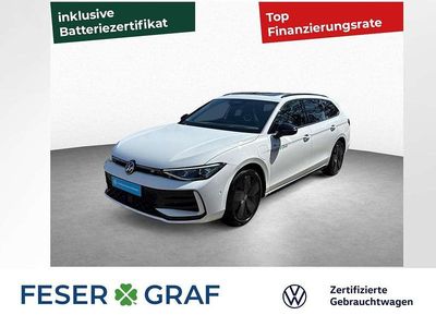 Gebraucht VW Passat R-line 272 PS (200 kW) 2025 Pure white Kombi