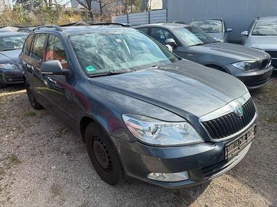Gebraucht Skoda Octavia 105 PS (77 kW) 2011 Grau Kombi