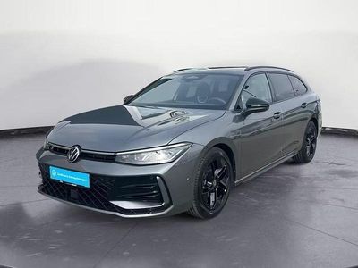 Second-hand VW Passat R-line 150 CP (110 kW) 2025 Gri Break