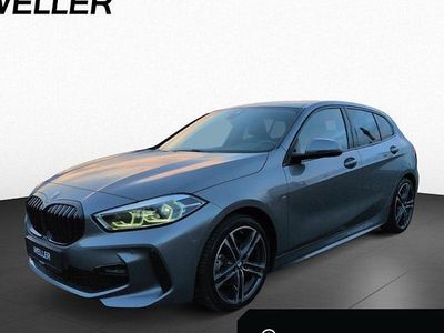Skyscraper grau (grau) Gebraucht 2023 BMW 118 Performance Kleinwagen | 26.430 € (Fairer Preis)