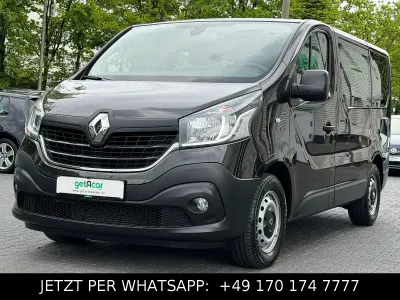 Gebraucht Renault Trafic Authentique 125 PS (91 kW) 2018 Schwarz Van / Kleinbus