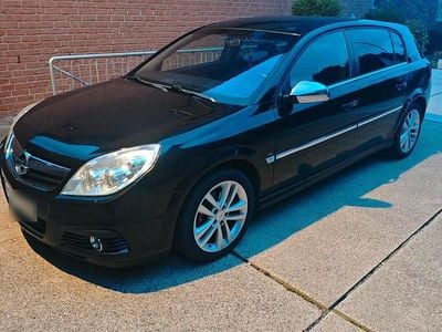 Usado Opel Signum 140 HP (102 kW) 2007 Preto Citadino
