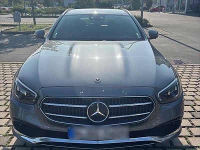 Mercedes E200