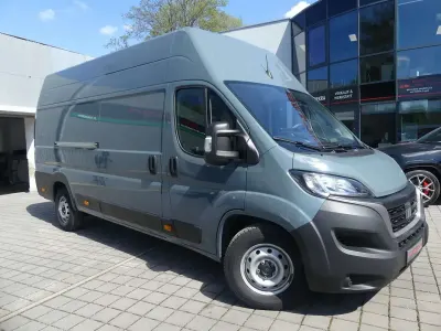 Usata Fiat Ducato 140 CV (102 kW) 2024 Rosso Furgone