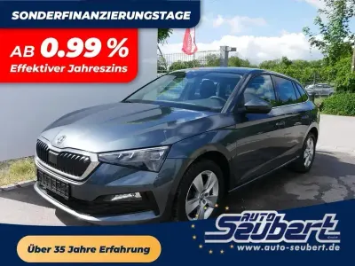 Gebraucht Skoda Scala Style 150 PS (110 kW) 2021 Quarzgrau metallic Kleinwagen