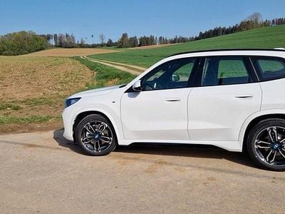 Second-hand BMW iX1 M Sport 230 kW (313 CP) 2024 Alb SUV