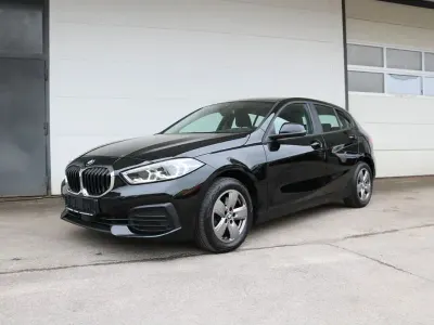 Używany BMW 118 Advantage 150 KM (110 kW) 2022 Czarny Hatchback